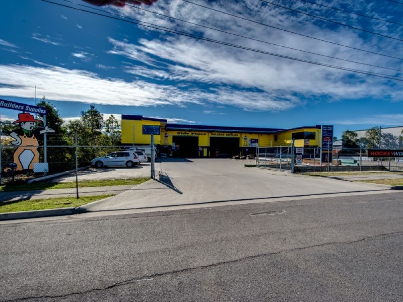 1 Huxham Street, Raceview QLD 4305