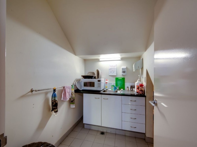 1 Huxham Street, Raceview QLD 4305