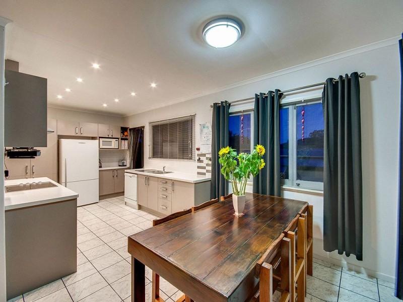 16 Casula Street, Arana Hills QLD 4054