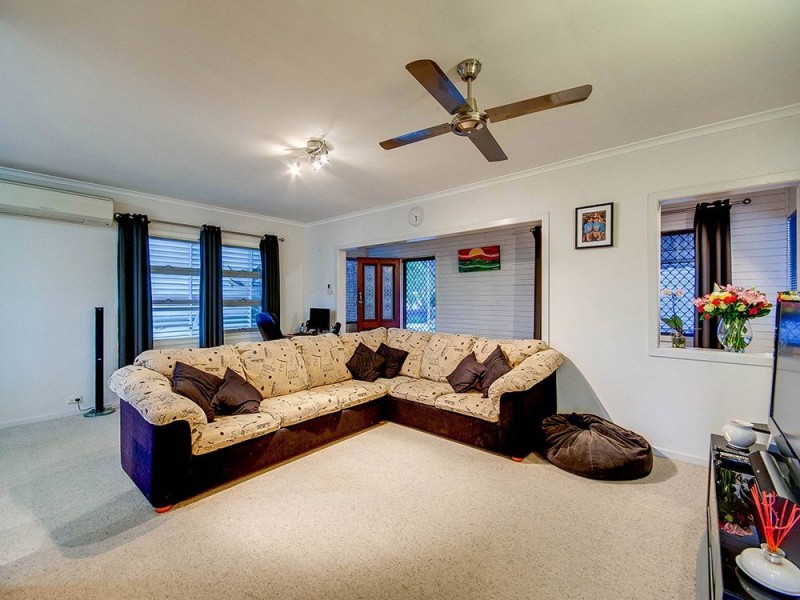 16 Casula Street, Arana Hills QLD 4054