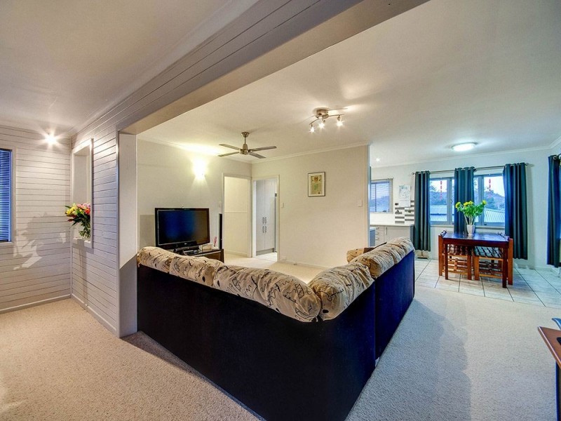 16 Casula Street, Arana Hills QLD 4054