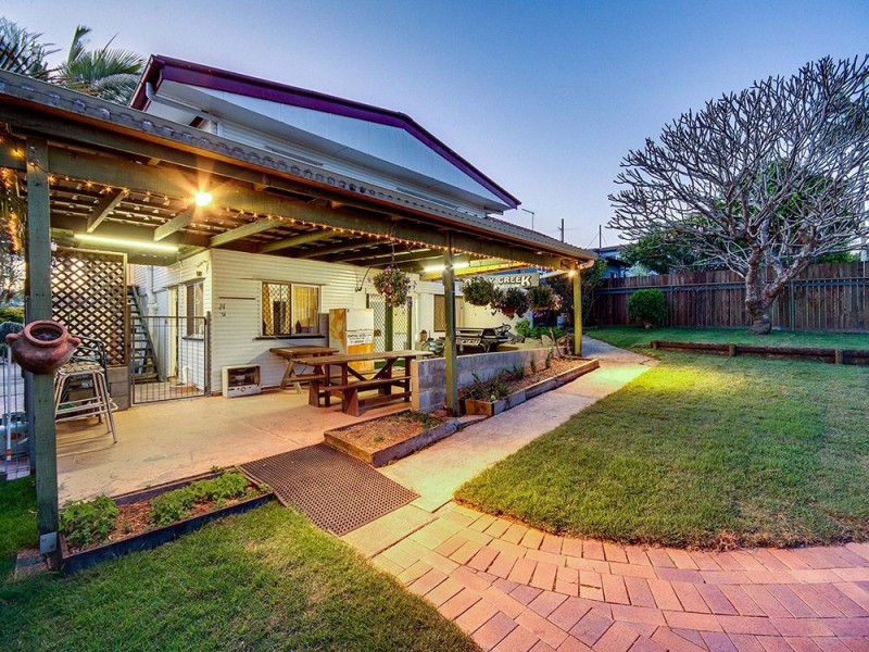 16 Casula Street, Arana Hills QLD 4054