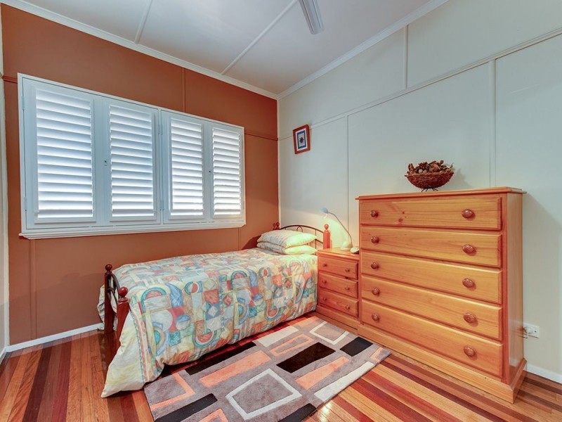 71 Foxglove Street, Mount Gravatt East QLD 4122