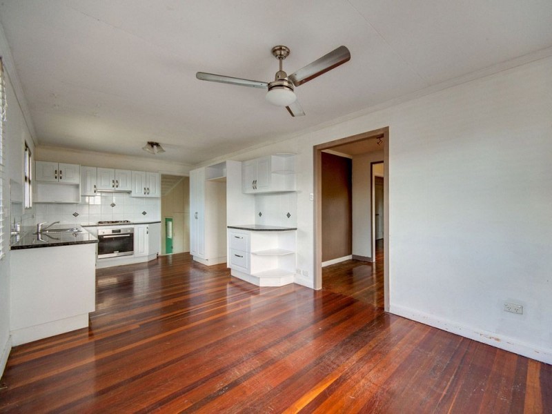 10 Buckby St, Strathpine QLD 4500