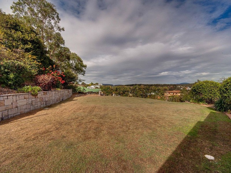 27 Constellation Crescent, Bridgeman Downs QLD 4035