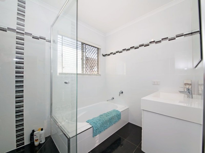 84 Windsor Place, Deception Bay QLD 4508