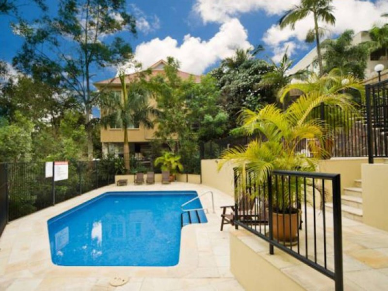4/72 Lorimer Terrace, Kelvin Grove QLD 4059