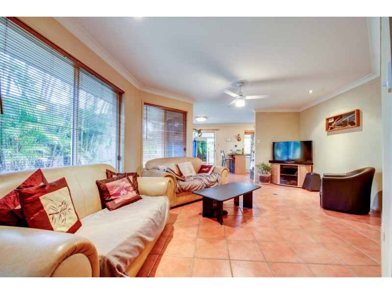 8 Thornton Close, Forest Lake QLD 4078