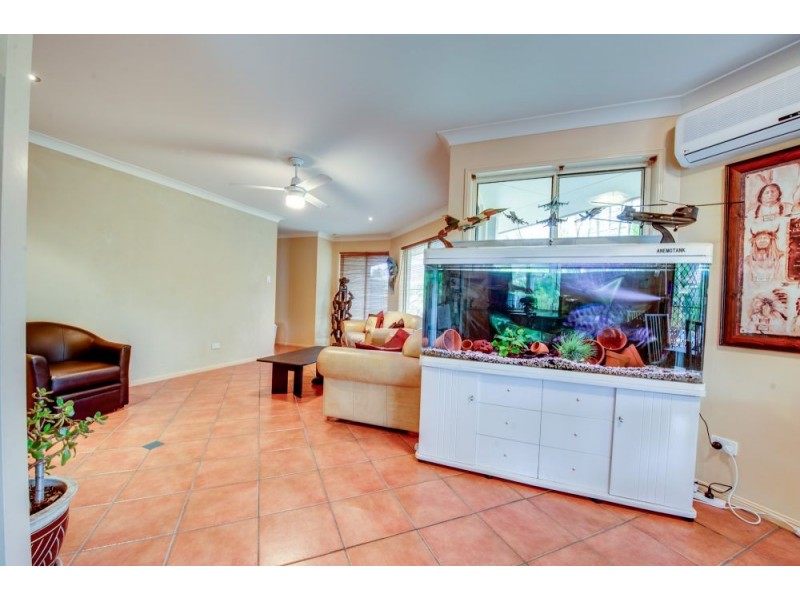 8 Thornton Close, Forest Lake QLD 4078