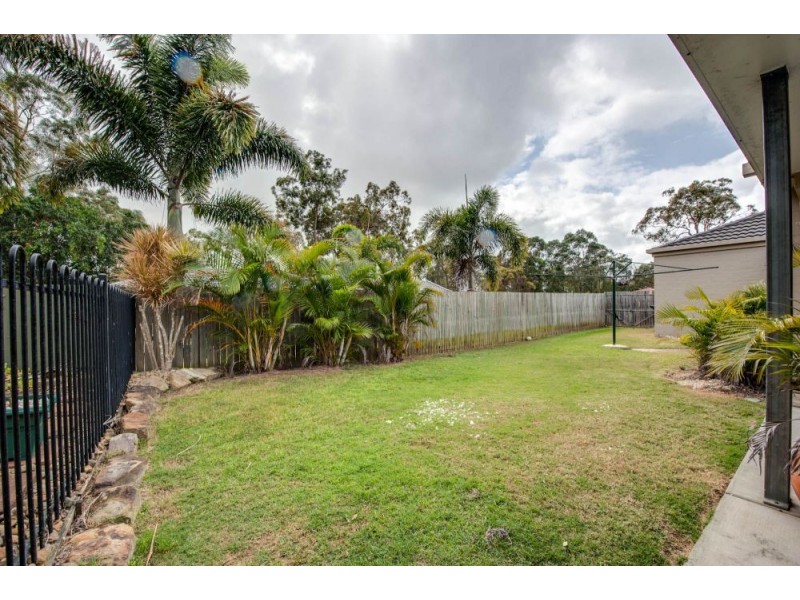 8 Thornton Close, Forest Lake QLD 4078