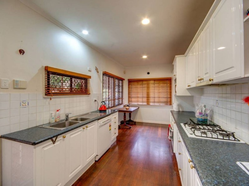 364 Rode Road, Chermside QLD 4032