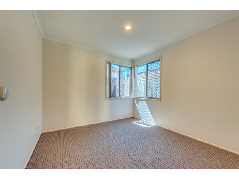 2 Victoria Close, Forest Lake QLD 4078