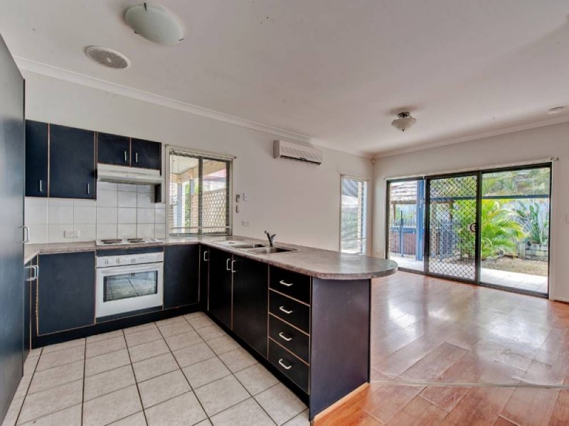 32 Eden Crescent, Springfield Lakes QLD 4300