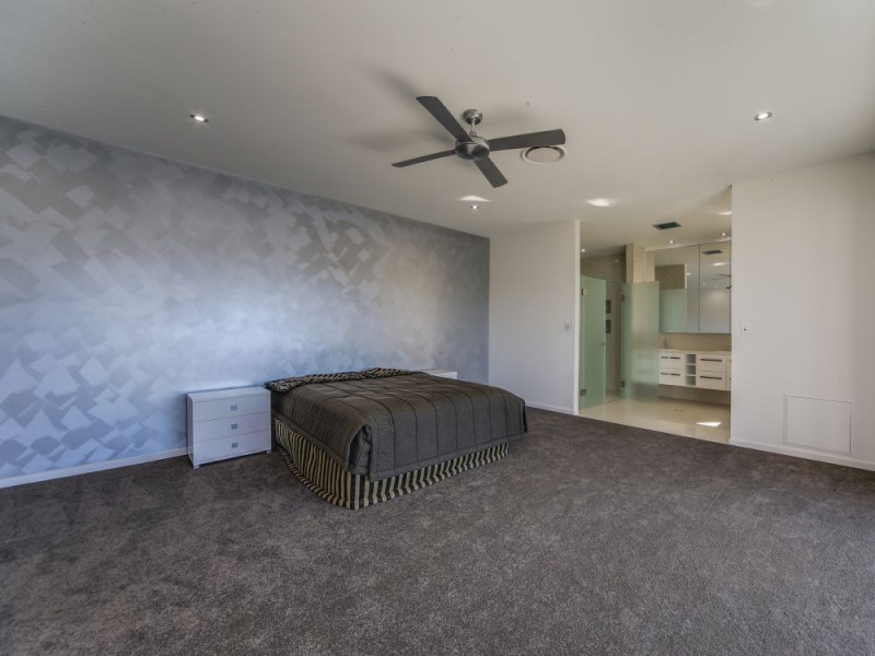 11a/131 Morala Avenue, Runaway Bay QLD 4216