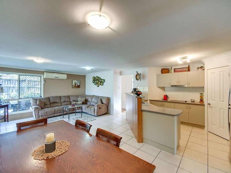 6 Katelyn Court, Cashmere QLD 4500