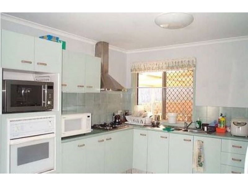 27 Brushtail Crescent, Doolandella QLD 4077