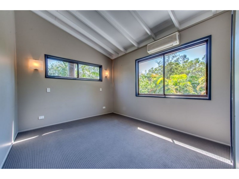 372 Old Logan Road, Camira QLD 4300