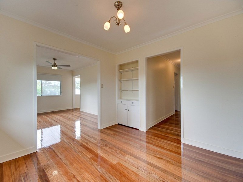 7 Dorkay Street, Stafford Heights QLD 4053