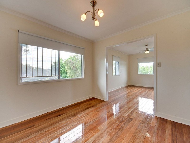 7 Dorkay Street, Stafford Heights QLD 4053