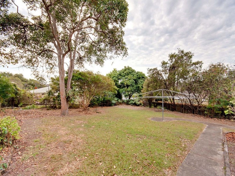 7 Dorkay Street, Stafford Heights QLD 4053