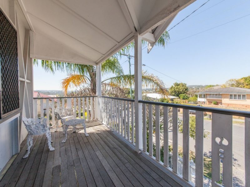 12 Ekibin Road, Annerley QLD 4103