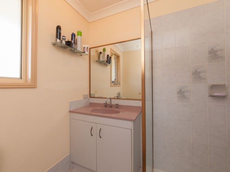 317 Wondall Road, Wynnum West QLD 4178