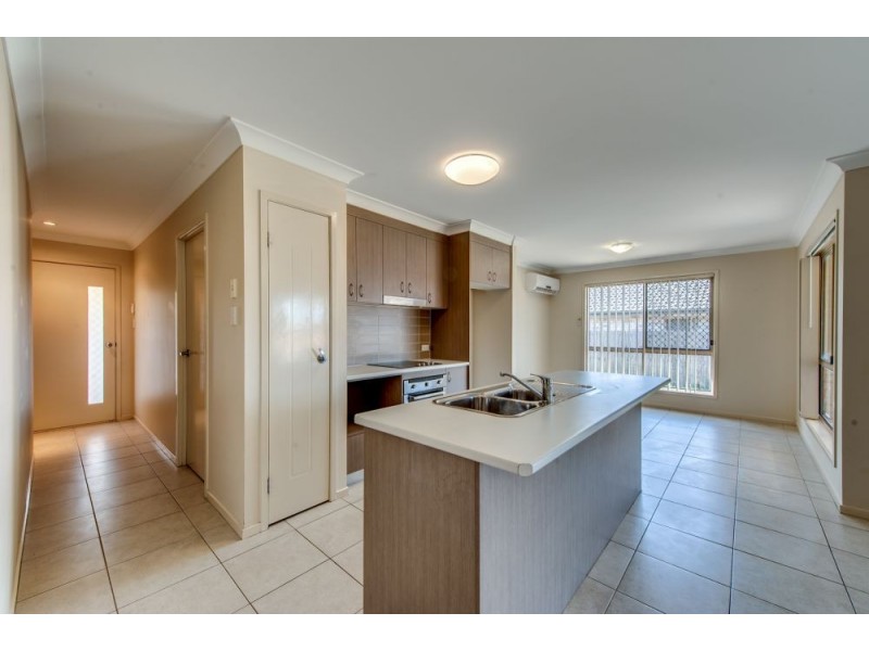 16 Serenity Court, Crestmead QLD 4132