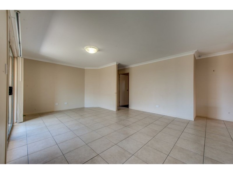 16 Serenity Court, Crestmead QLD 4132