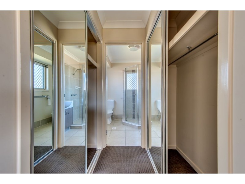 16 Serenity Court, Crestmead QLD 4132