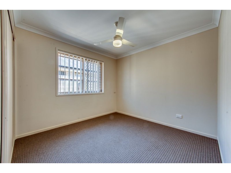 16 Serenity Court, Crestmead QLD 4132