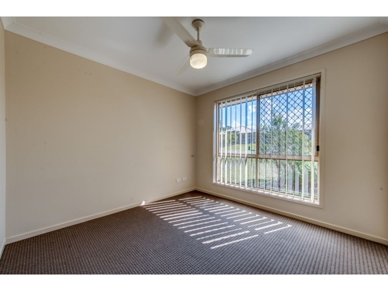 16 Serenity Court, Crestmead QLD 4132