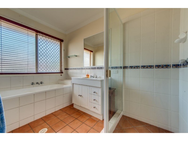 32 Gibbs Avenue, Collingwood Park QLD 4301
