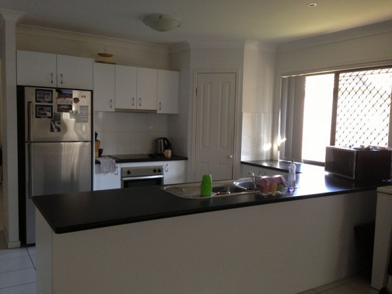 16 Dandenong Street, Forest Lake QLD 4078