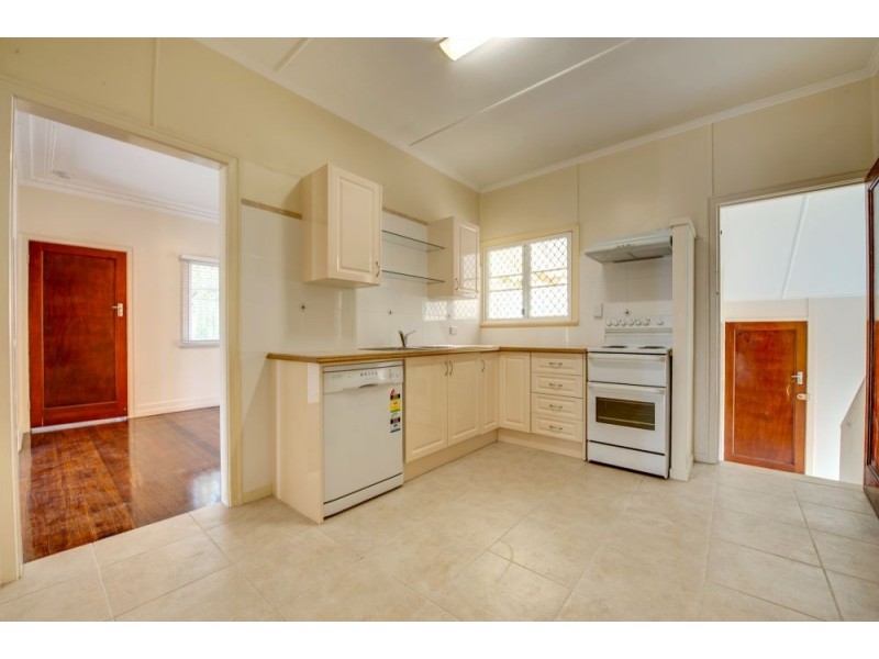 85 Stafford Street, Booval QLD 4304