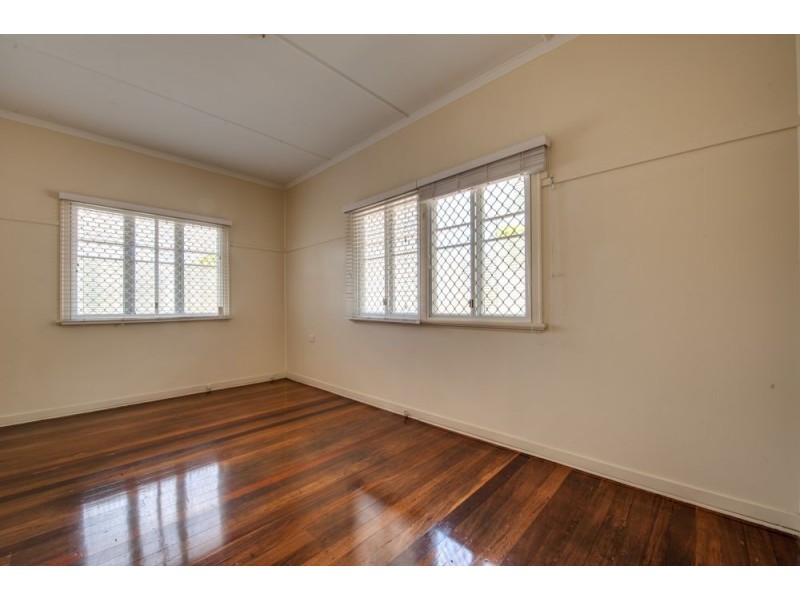 85 Stafford Street, Booval QLD 4304