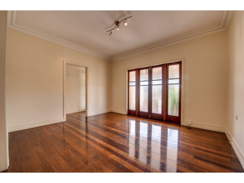 85 Stafford Street, Booval QLD 4304