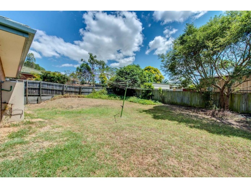 4 Henry Samuel Drive, Redbank Plains QLD 4301
