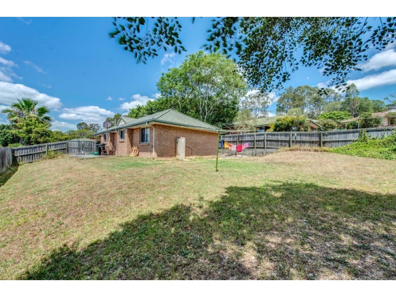 4 Henry Samuel Drive, Redbank Plains QLD 4301