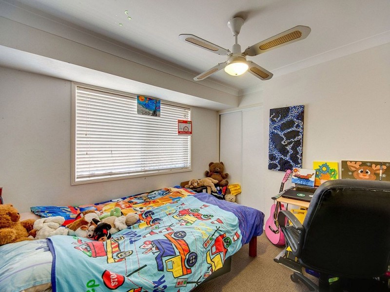 7 Arlington Drive, Arana Hills QLD 4054