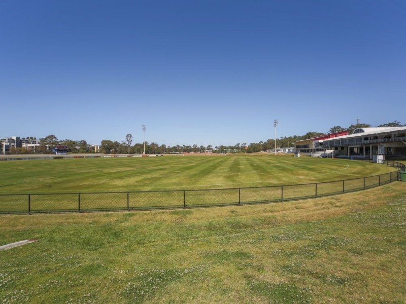 2/27 Nina Parade, Arundel QLD 4214