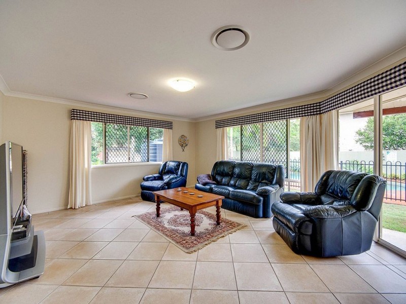 11 Hampstead Outlook, Murrumba Downs QLD 4503