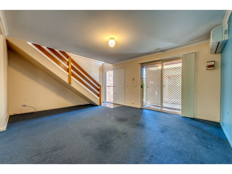 65/8 Briggs Rd, Springwood QLD 4127