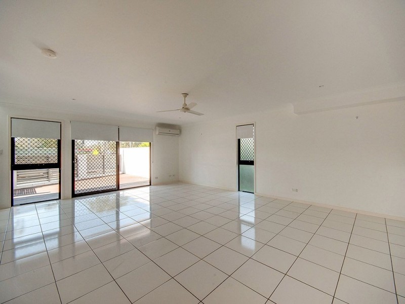 8/1 Slater Avenue, Lawnton QLD 4501