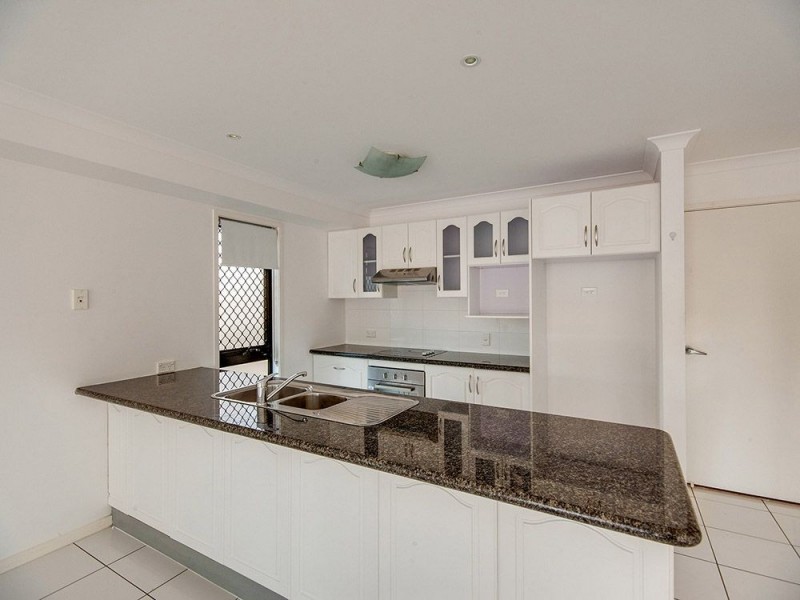 8/1 Slater Avenue, Lawnton QLD 4501