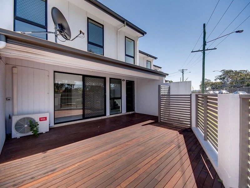 8/1 Slater Avenue, Lawnton QLD 4501