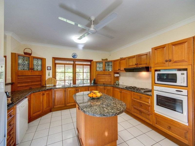 75 Bridgeman Road, Bridgeman Downs QLD 4035
