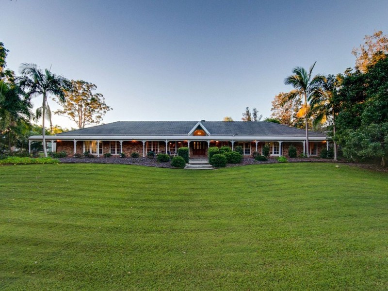 75 Bridgeman Road, Bridgeman Downs QLD 4035