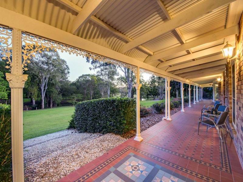 75 Bridgeman Road, Bridgeman Downs QLD 4035