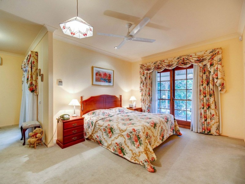 75 Bridgeman Road, Bridgeman Downs QLD 4035