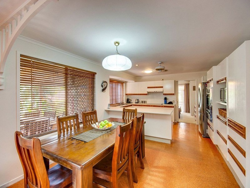 10 St Denis Court, Petrie QLD 4502